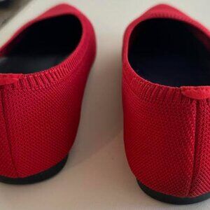 Vivia Pointed-Toe Ballet Flats (Aria 5°) Size 10